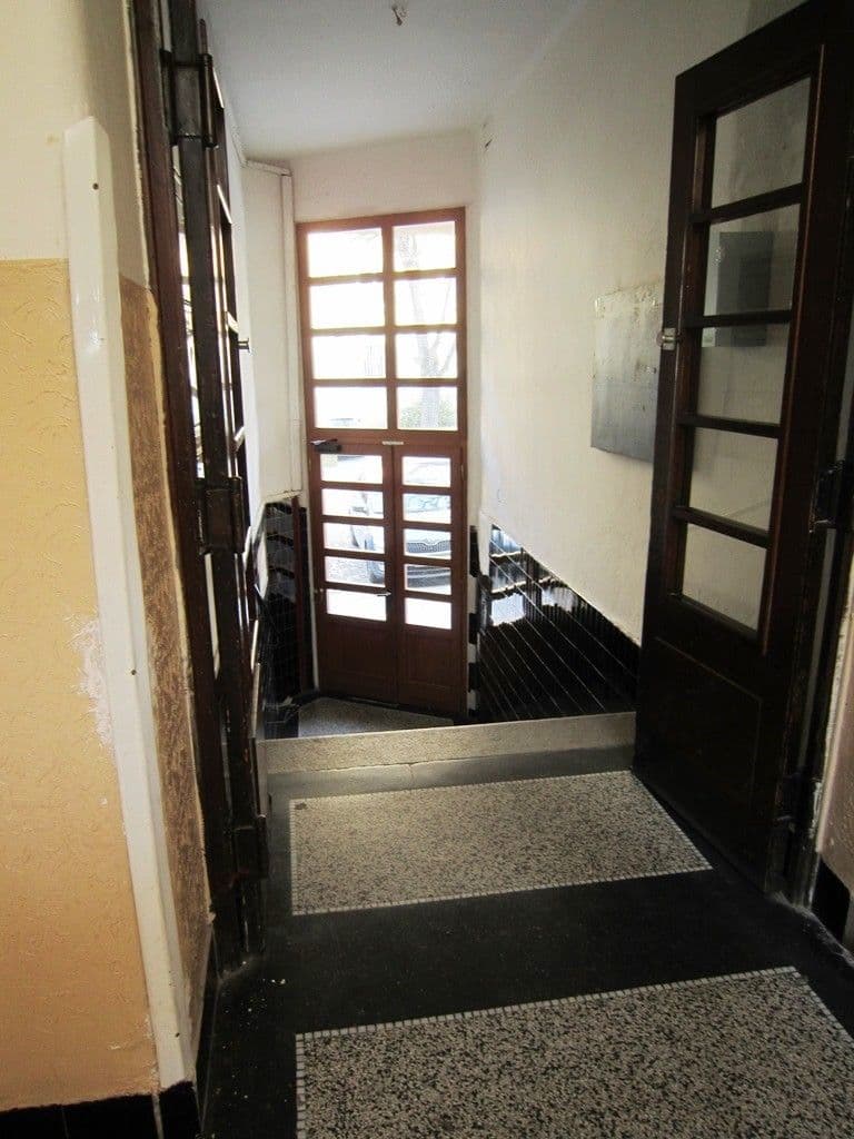 Prenájom bytu 1-izbový 33 m², Terronská, Praha, Praha Prenájom bytu 1-izbový 33 m², Terronská, Praha, Praha