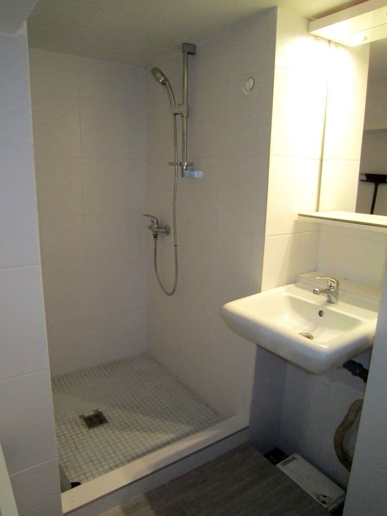 Prenájom bytu 1-izbový 33 m², Terronská, Praha, Praha Prenájom bytu 1-izbový 33 m², Terronská, Praha, Praha