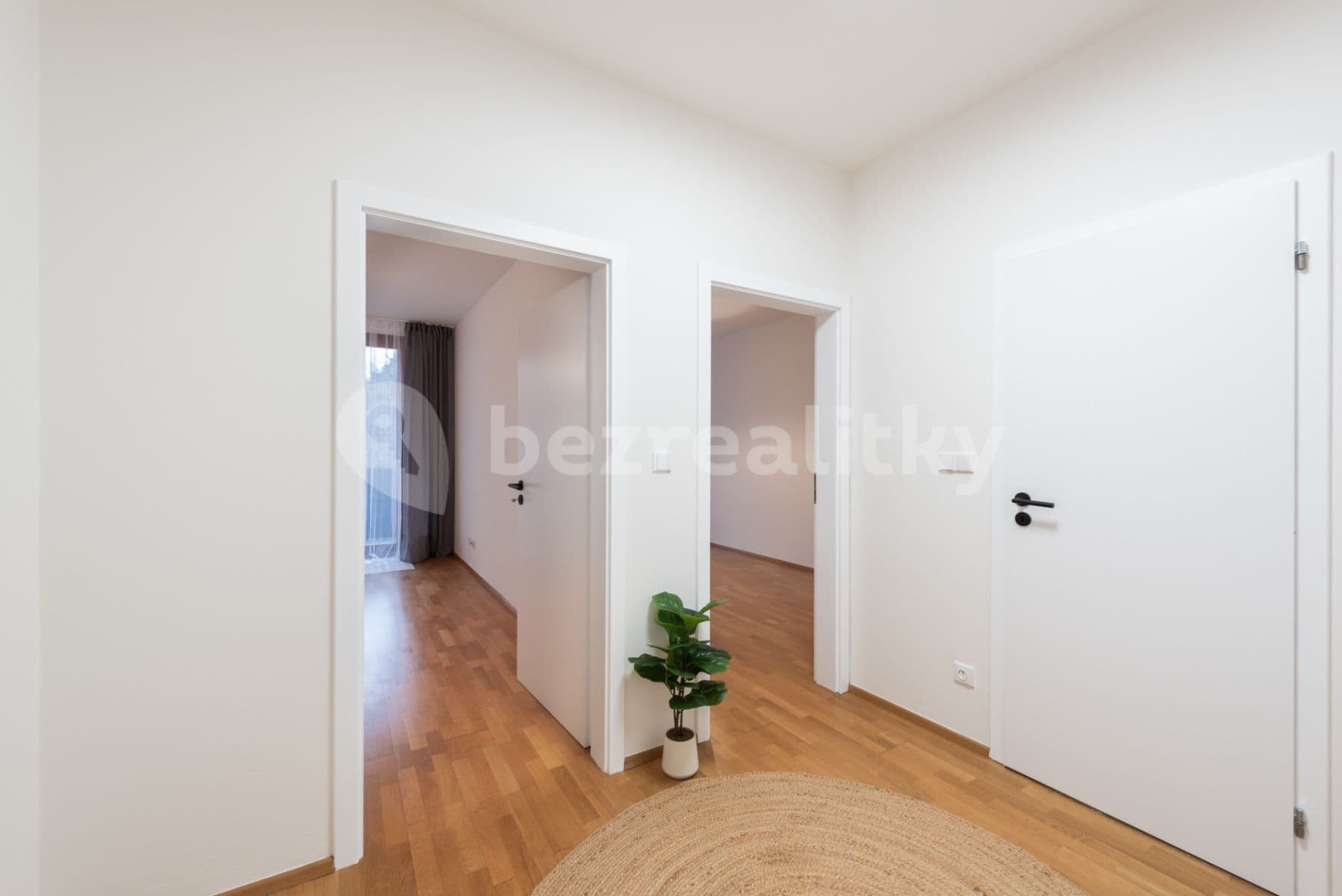 Prenájom bytu 2-izbový 49 m², Jeseniova, Praha, Praha Prenájom bytu 2-izbový 49 m², Jeseniova, Praha, Praha