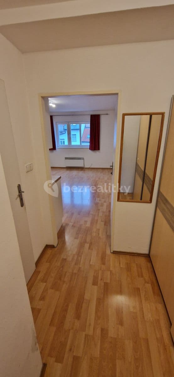 Prenájom bytu 1-izbový 30 m², Krátká, Praha, Praha Prenájom bytu 1-izbový 30 m², Krátká, Praha, Praha