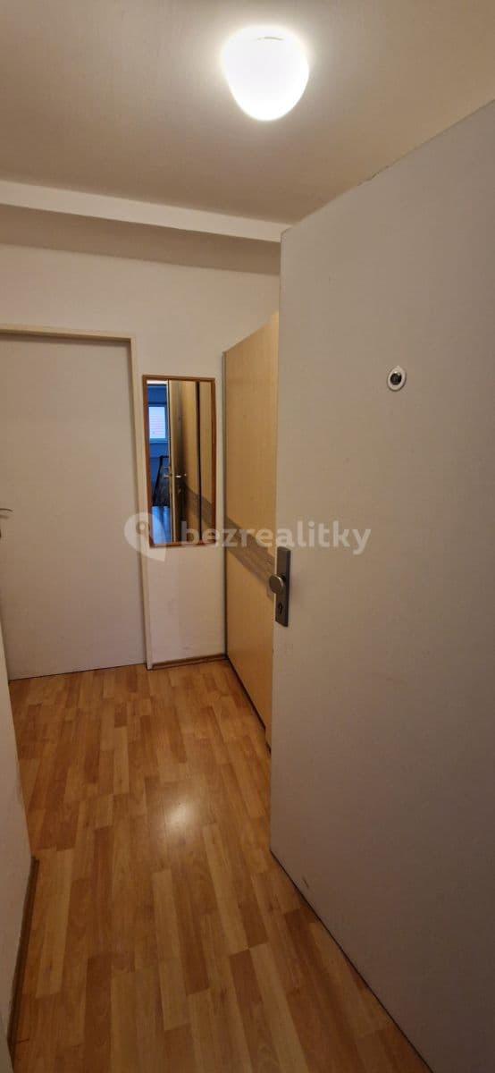 Prenájom bytu 1-izbový 30 m², Krátká, Praha, Praha Prenájom bytu 1-izbový 30 m², Krátká, Praha, Praha