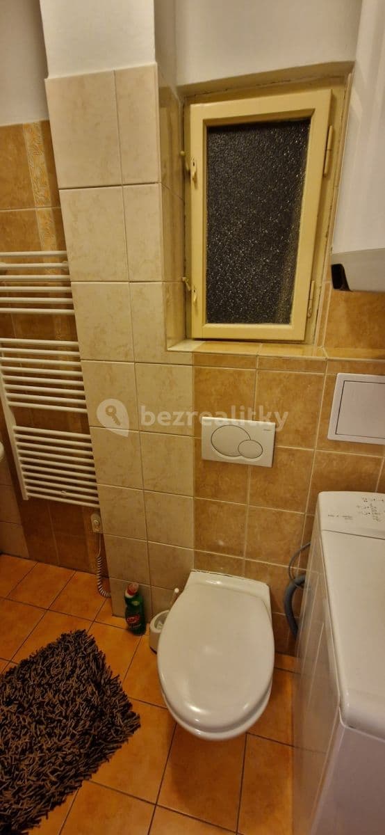 Prenájom bytu 1-izbový 30 m², Krátká, Praha, Praha Prenájom bytu 1-izbový 30 m², Krátká, Praha, Praha