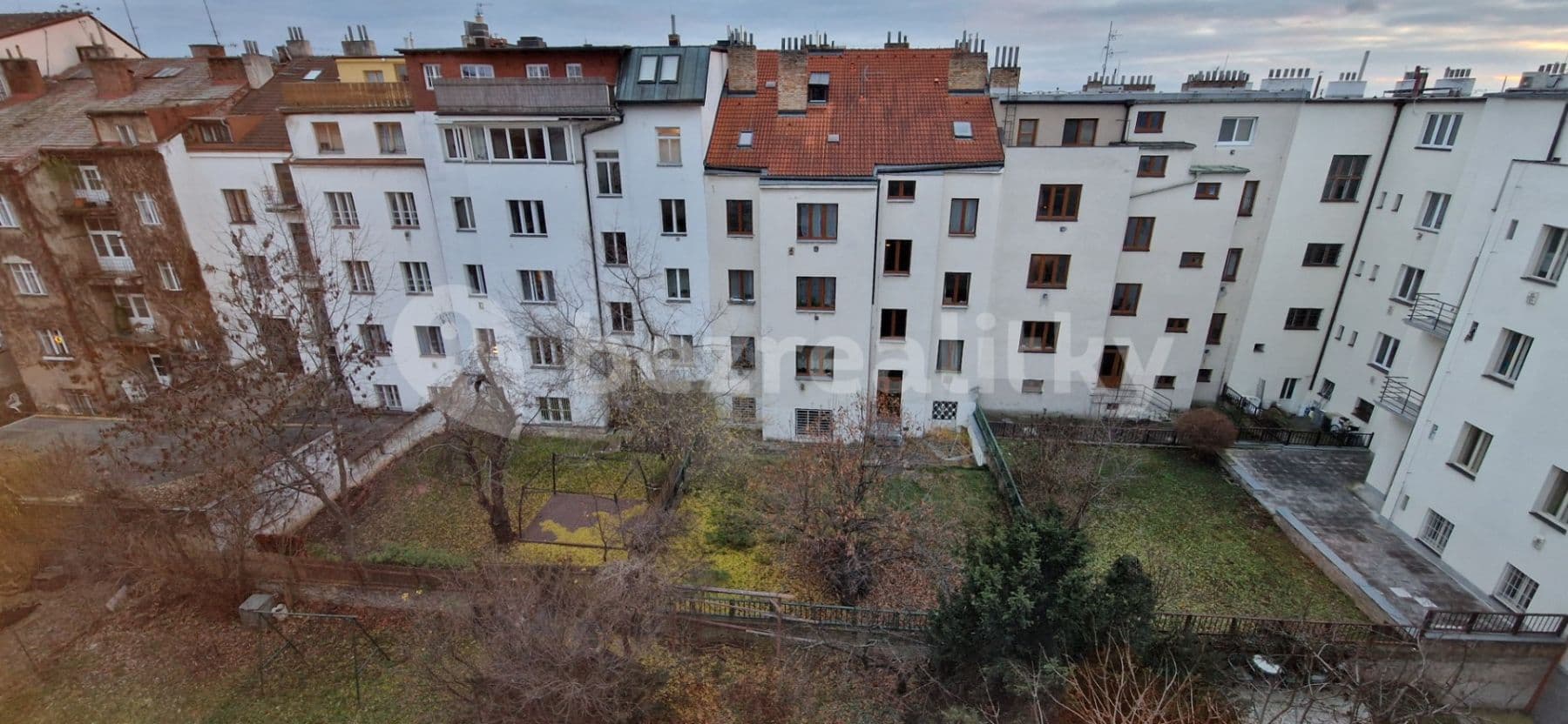 Prenájom bytu 1-izbový 30 m², Krátká, Praha, Praha Prenájom bytu 1-izbový 30 m², Krátká, Praha, Praha