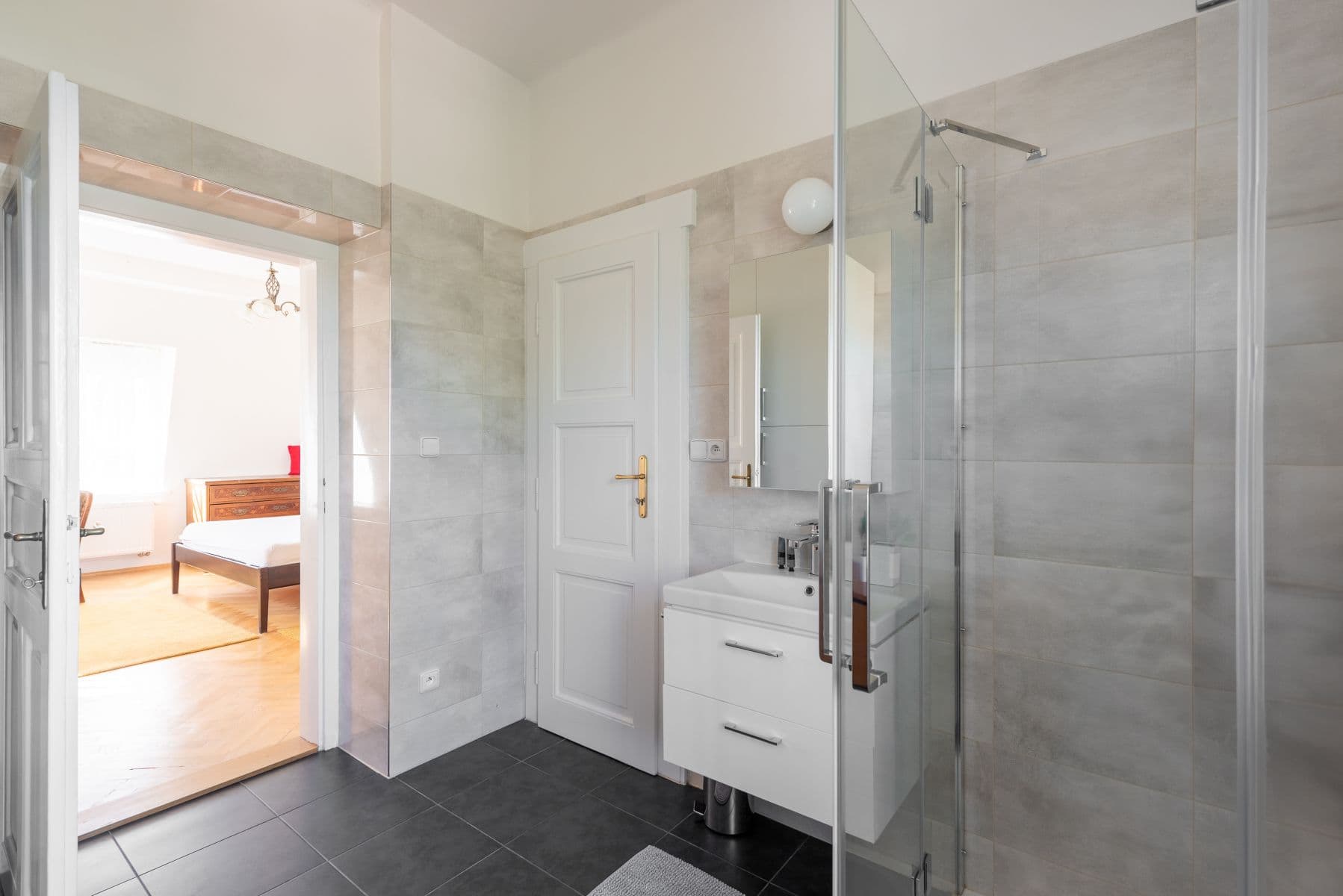 Prenájom bytu 90 m², Lomená, Praha, Praha Prenájom bytu 90 m², Lomená, Praha, Praha