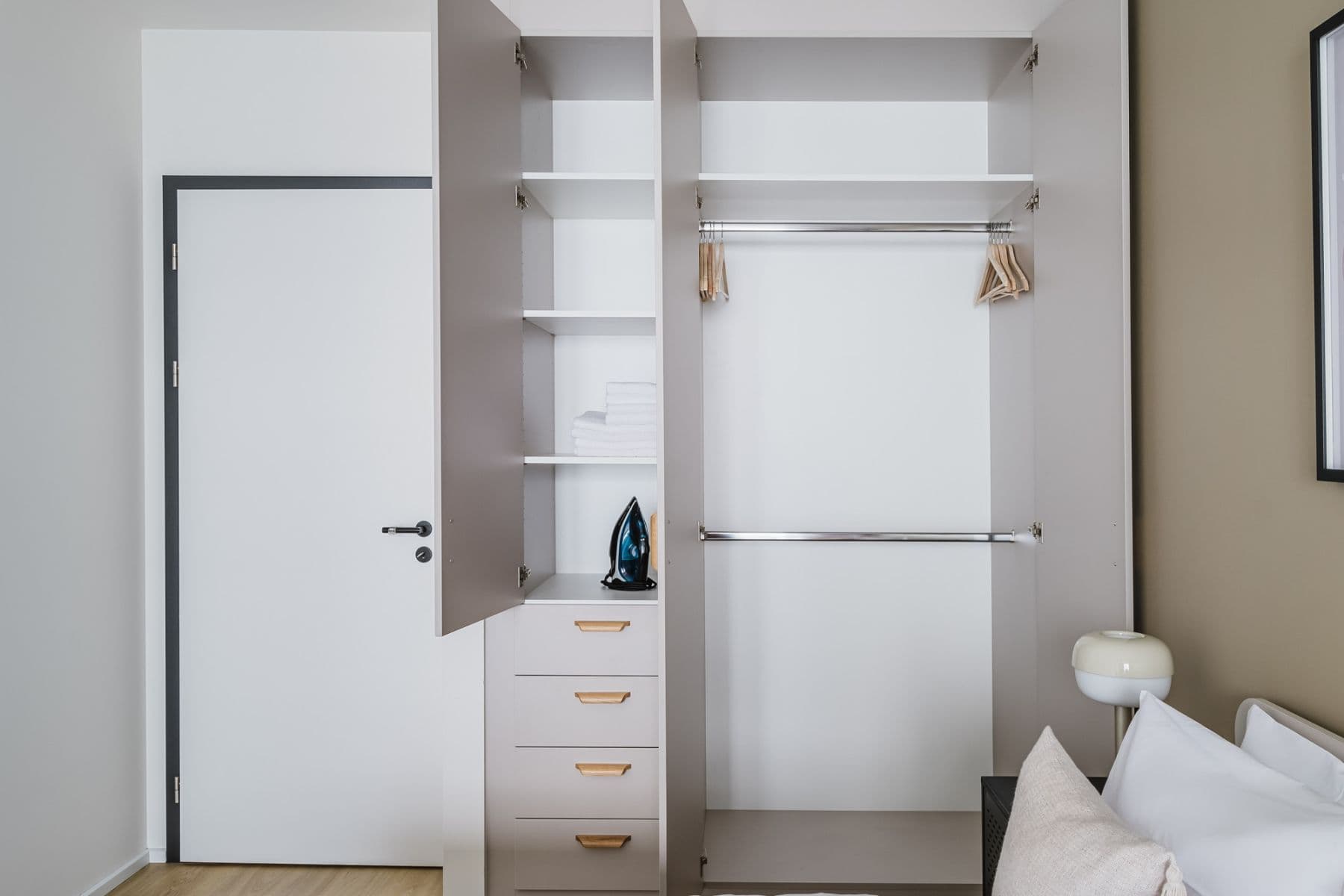 Prenájom bytu 54 m², Vrbenského, Praha, Praha Prenájom bytu 54 m², Vrbenského, Praha, Praha