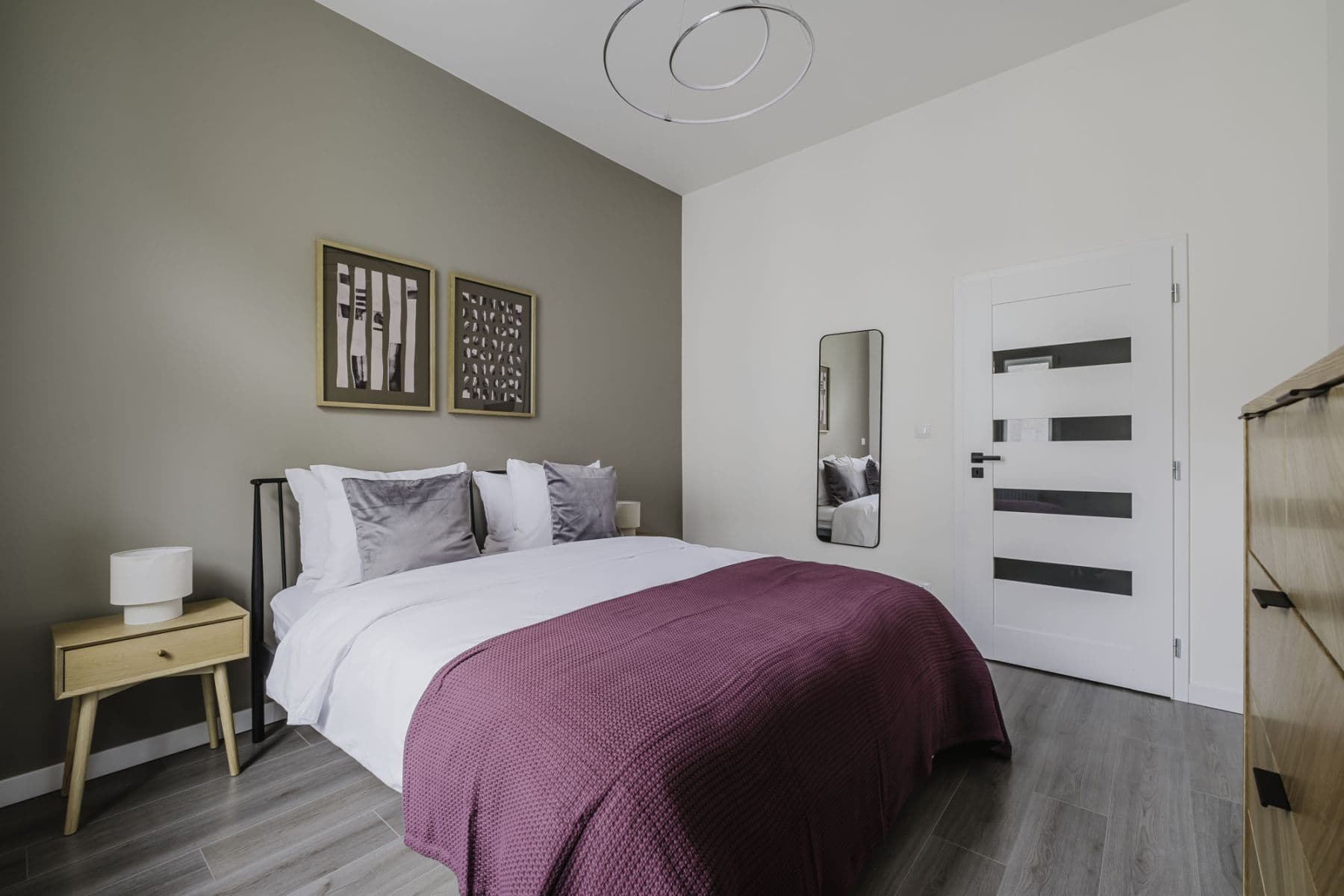 Prenájom bytu 45 m², Bořivojova, Praha, Praha Prenájom bytu 45 m², Bořivojova, Praha, Praha