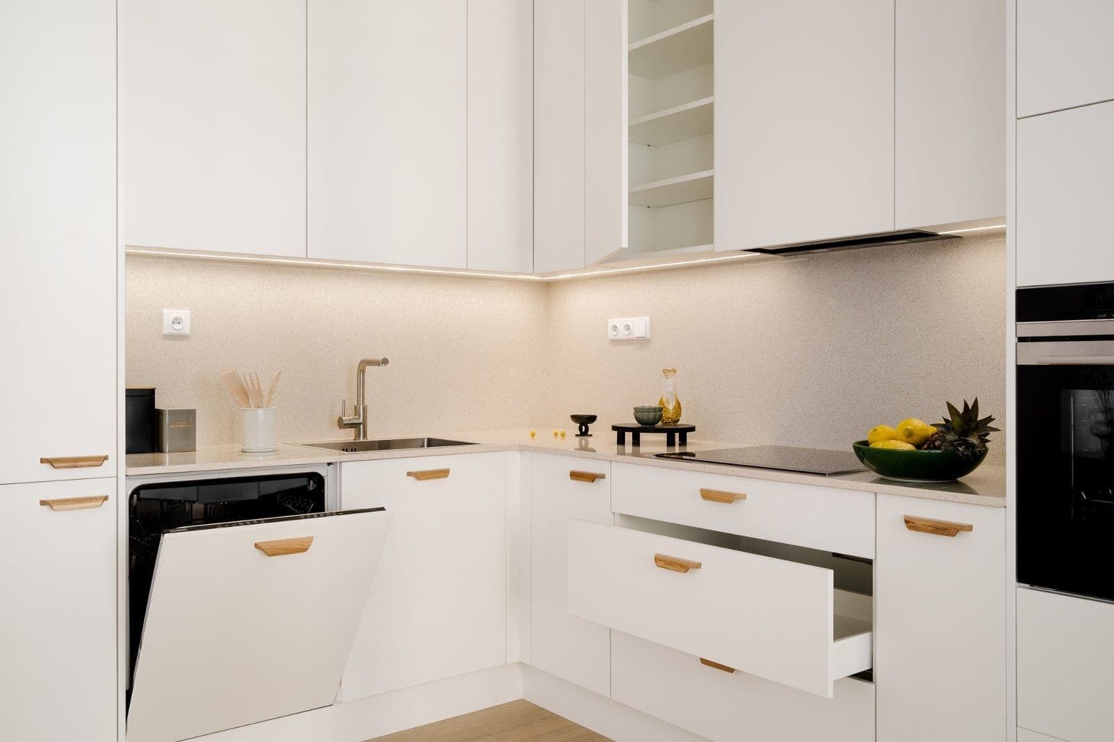 Prenájom bytu 3-izbový 82 m², U Pergamenky, Praha, Praha Prenájom bytu 3-izbový 82 m², U Pergamenky, Praha, Praha