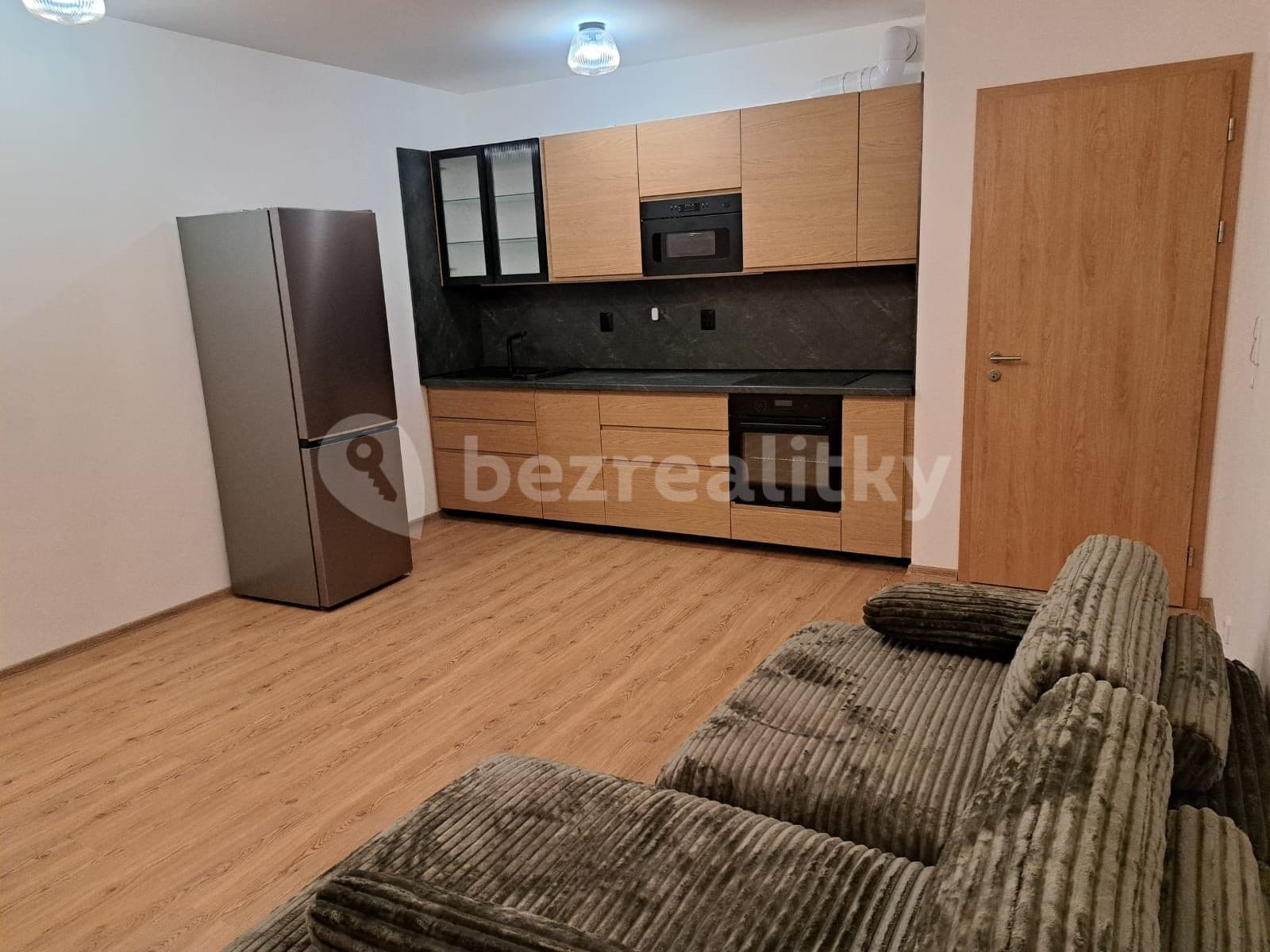 Prenájom bytu 2-izbový 59 m², Kardausova, Praha, Praha Prenájom bytu 2-izbový 59 m², Kardausova, Praha, Praha