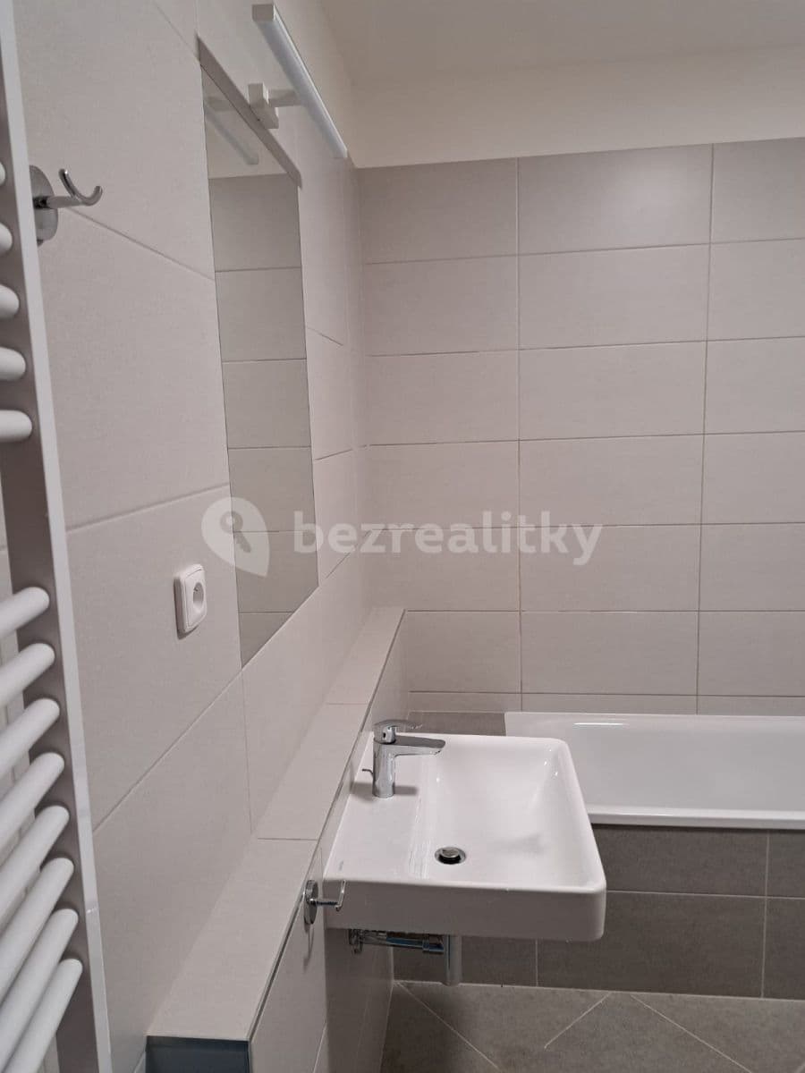 Prenájom bytu 2-izbový 59 m², Kardausova, Praha, Praha Prenájom bytu 2-izbový 59 m², Kardausova, Praha, Praha