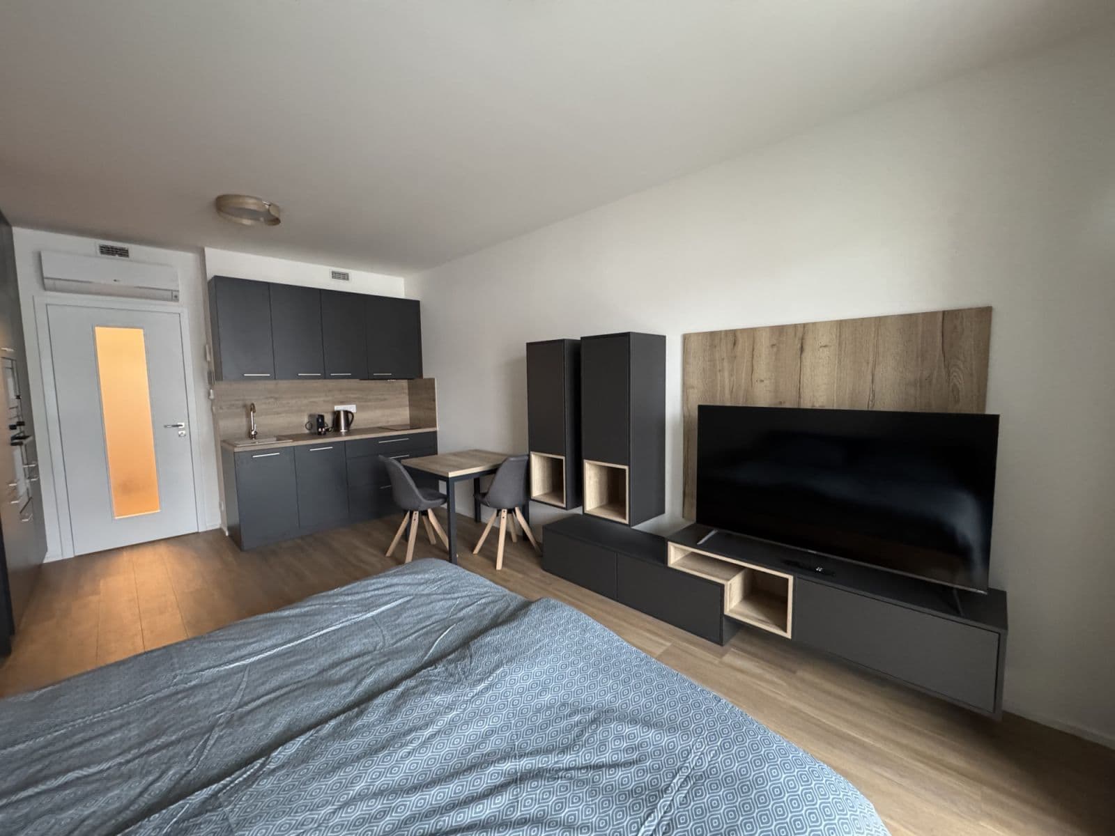 Prenájom bytu 36 m², Tetauerova, Praha, Praha Prenájom bytu 36 m², Tetauerova, Praha, Praha