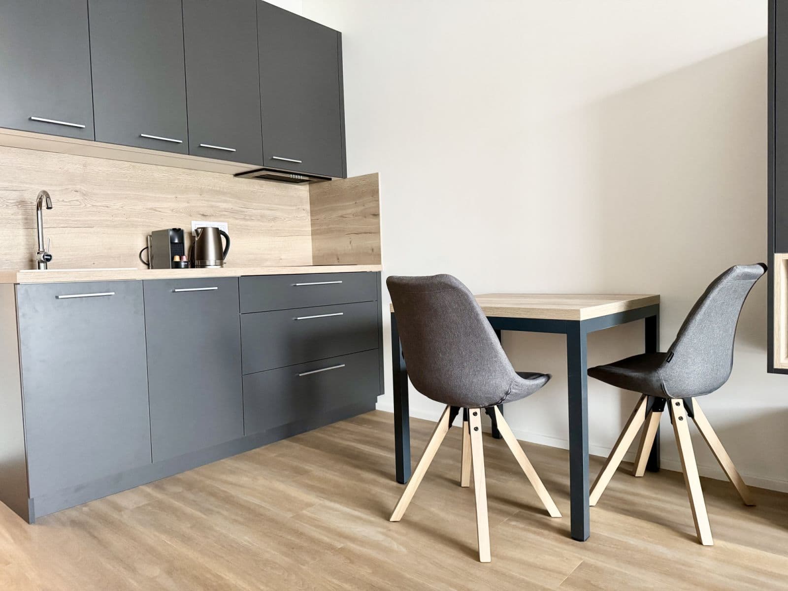 Prenájom bytu 36 m², Tetauerova, Praha, Praha Prenájom bytu 36 m², Tetauerova, Praha, Praha