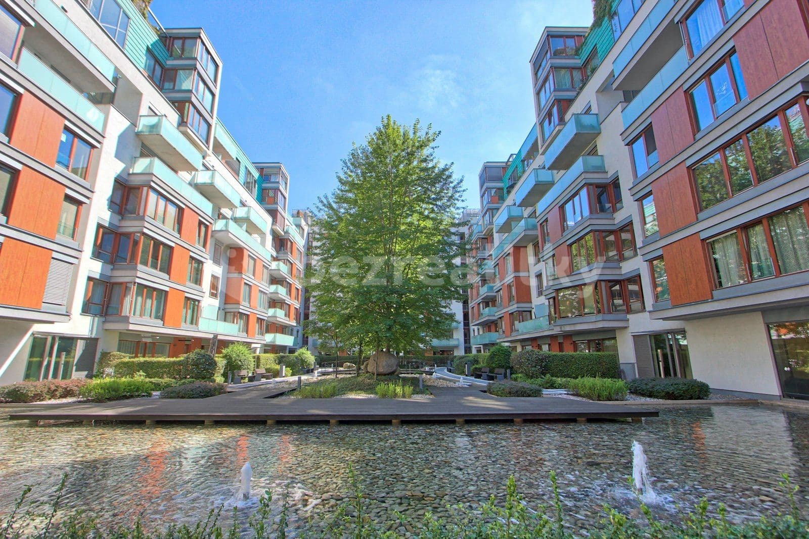 Prenájom bytu 2-izbový 53 m², Rohanské nábřeží, Praha, Praha Prenájom bytu 2-izbový 53 m², Rohanské nábřeží, Praha, Praha