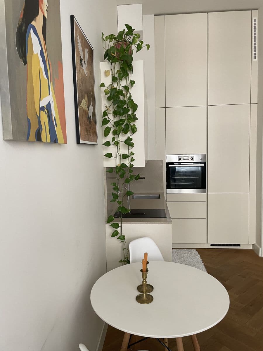 Prenájom bytu 43 m², Dlážděná, Praha, Praha Prenájom bytu 43 m², Dlážděná, Praha, Praha