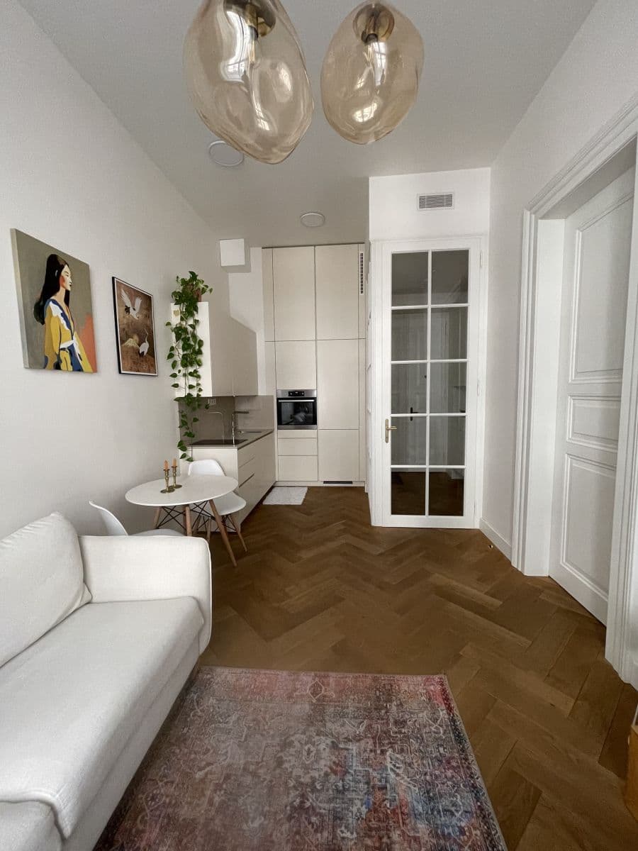 Prenájom bytu 43 m², Dlážděná, Praha, Praha Prenájom bytu 43 m², Dlážděná, Praha, Praha