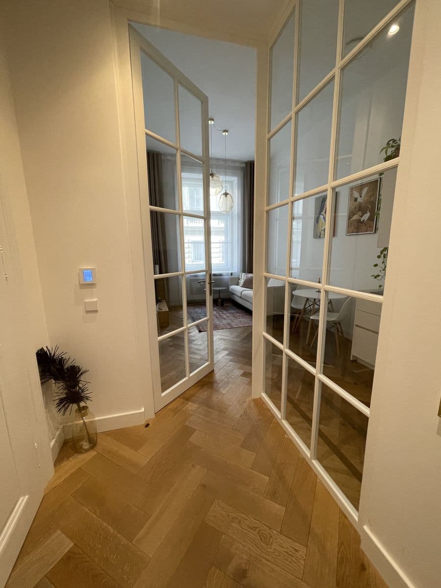 Prenájom bytu 43 m², Dlážděná, Praha, Praha Prenájom bytu 43 m², Dlážděná, Praha, Praha