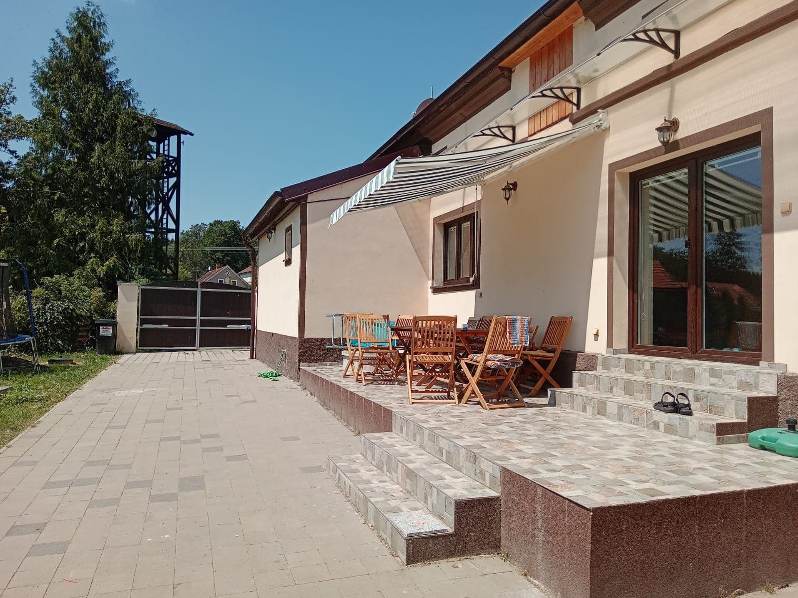 Prenájom bytu 160 m², Hradišťany, Honezovice, Plzeňský kraj Prenájom bytu 160 m², Hradišťany, Honezovice, Plzeňský kraj