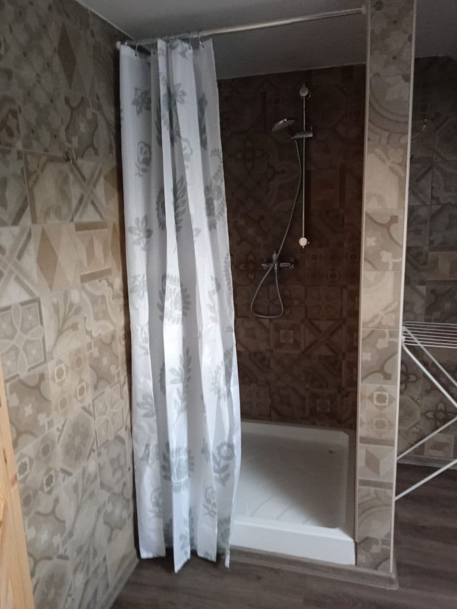 Prenájom bytu 160 m², Hradišťany, Honezovice, Plzeňský kraj Prenájom bytu 160 m², Hradišťany, Honezovice, Plzeňský kraj