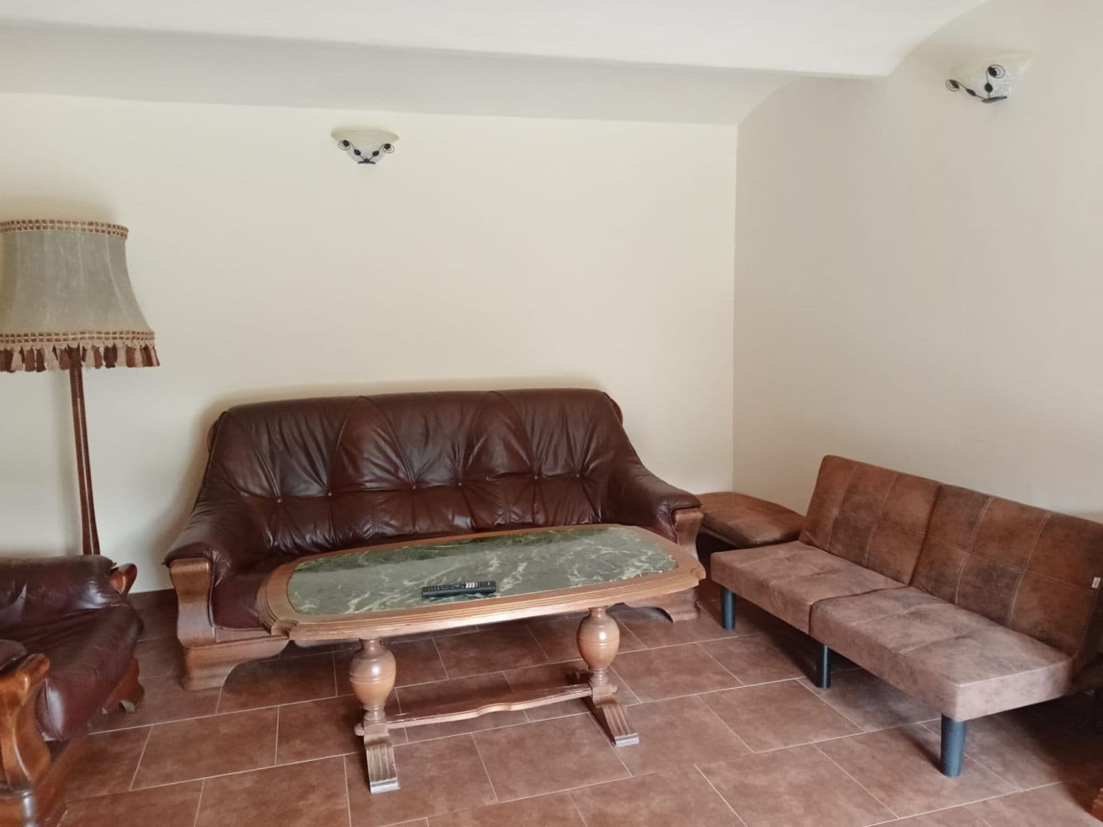 Prenájom bytu 160 m², Hradišťany, Honezovice, Plzeňský kraj Prenájom bytu 160 m², Hradišťany, Honezovice, Plzeňský kraj