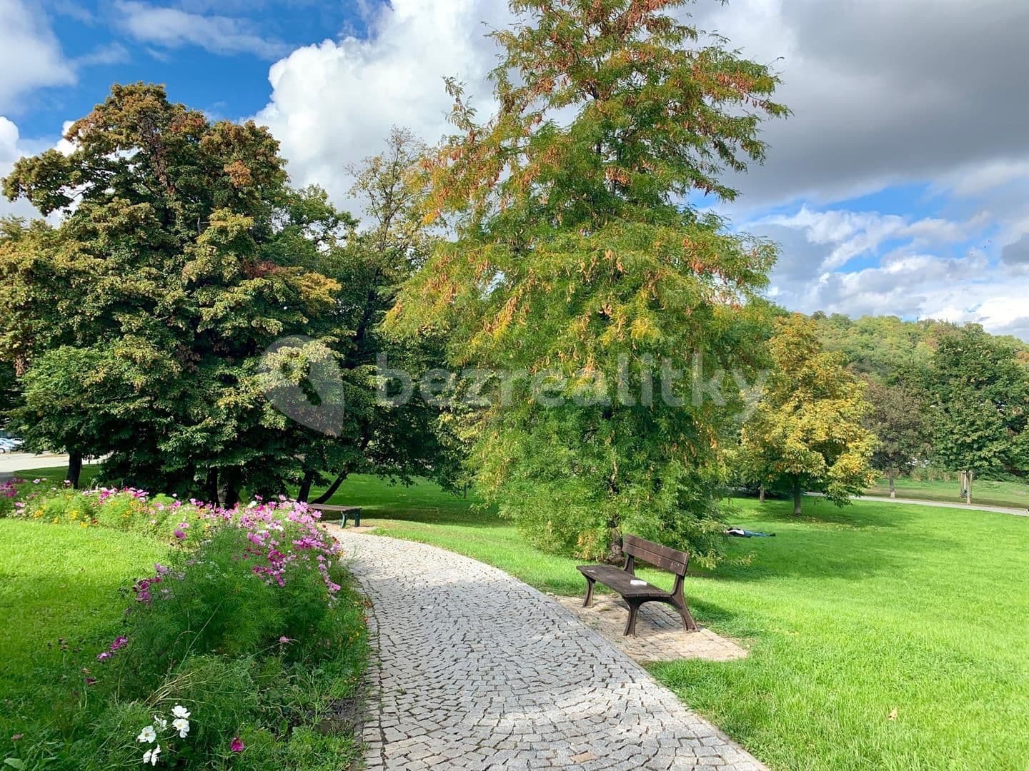 Prenájom bytu 2-izbový 80 m², Kobrova, Praha, Praha Prenájom bytu 2-izbový 80 m², Kobrova, Praha, Praha