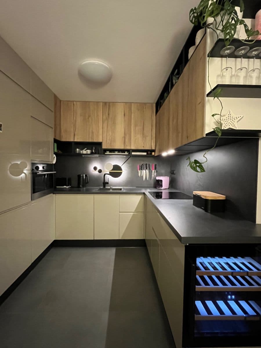 Prenájom bytu 2-izbový 65 m², Kovářská, Praha, Praha Prenájom bytu 2-izbový 65 m², Kovářská, Praha, Praha