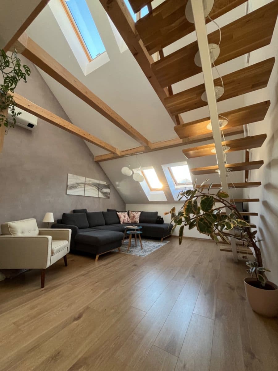 Prenájom bytu 2-izbový 65 m², Kovářská, Praha, Praha Prenájom bytu 2-izbový 65 m², Kovářská, Praha, Praha