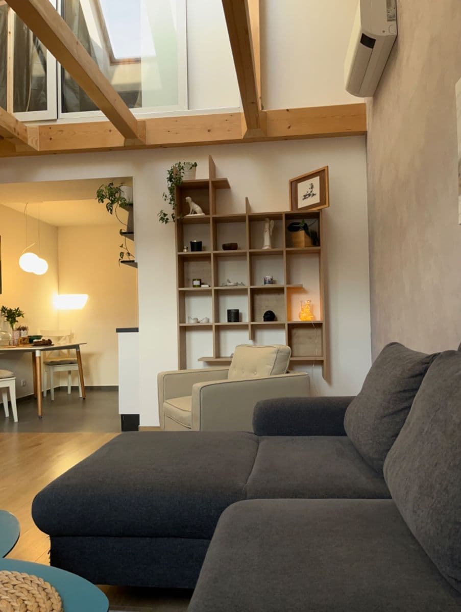 Prenájom bytu 2-izbový 65 m², Kovářská, Praha, Praha Prenájom bytu 2-izbový 65 m², Kovářská, Praha, Praha