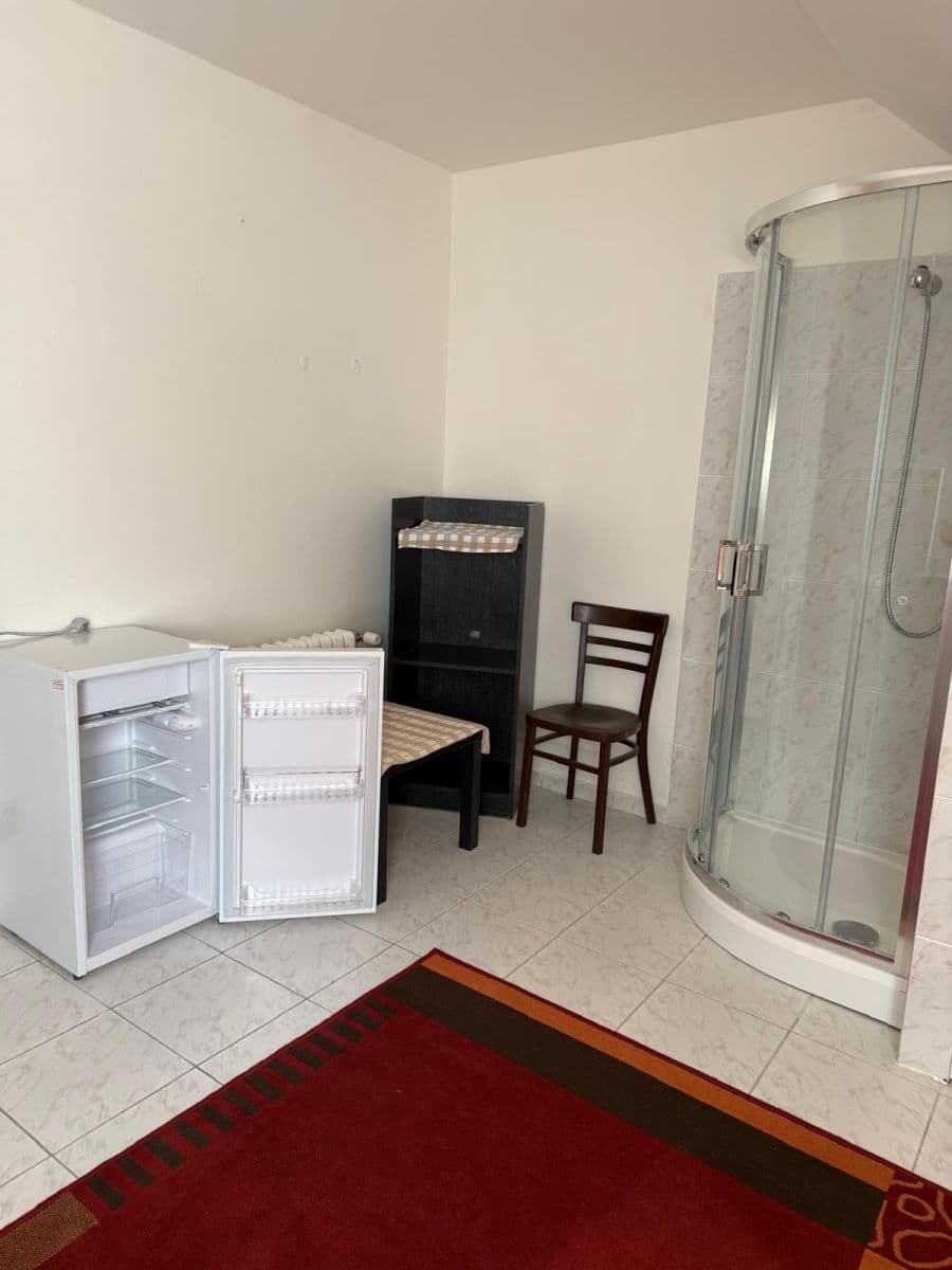 Prenájom bytu 1-izbový 18 m², V Podlískách, Braškov, Středočeský kraj Prenájom bytu 1-izbový 18 m², V Podlískách, Braškov, Středočeský kraj