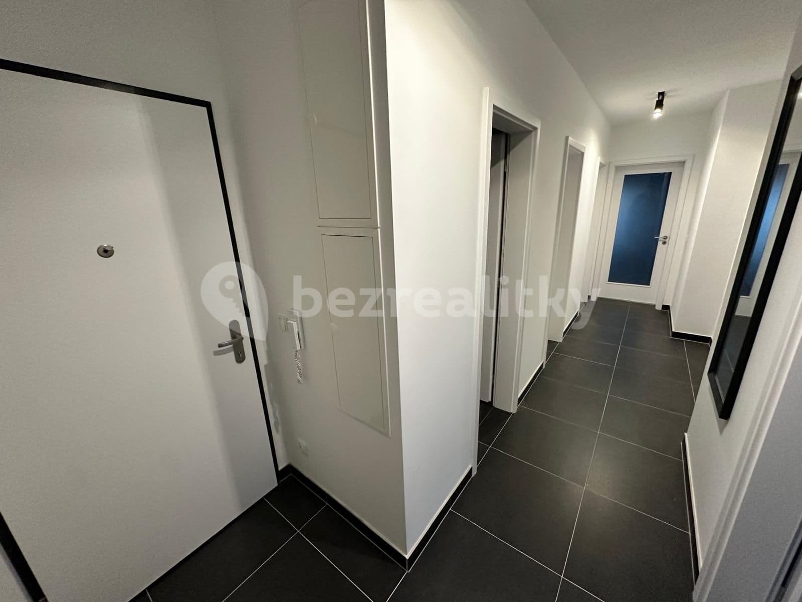 Prenájom bytu 3-izbový 74 m², Olgy Havlové, Praha, Praha Prenájom bytu 3-izbový 74 m², Olgy Havlové, Praha, Praha