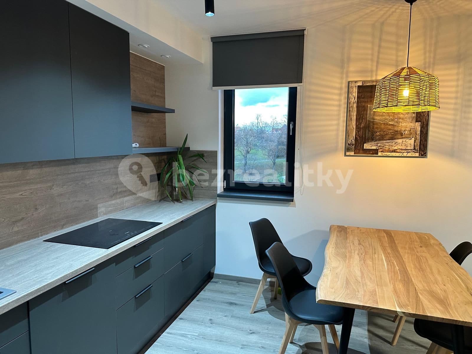Prenájom bytu 3-izbový 74 m², Olgy Havlové, Praha, Praha Prenájom bytu 3-izbový 74 m², Olgy Havlové, Praha, Praha