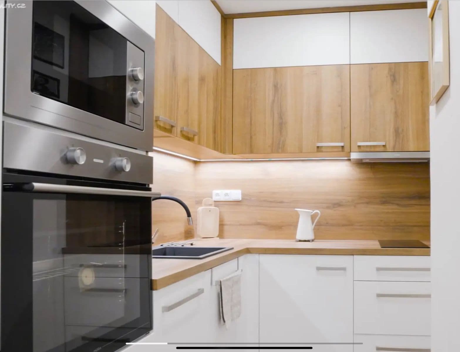 Prenájom bytu 1-izbový 32 m², Elplova, Brno, Jihomoravský kraj Prenájom bytu 1-izbový 32 m², Elplova, Brno, Jihomoravský kraj