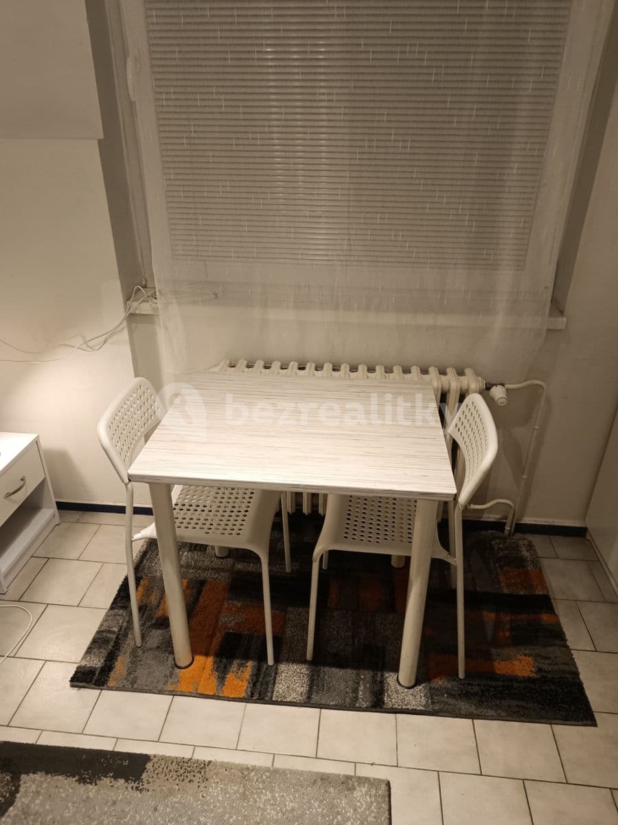 Prenájom bytu 16 m², Praha, Praha Prenájom bytu 16 m², Praha, Praha