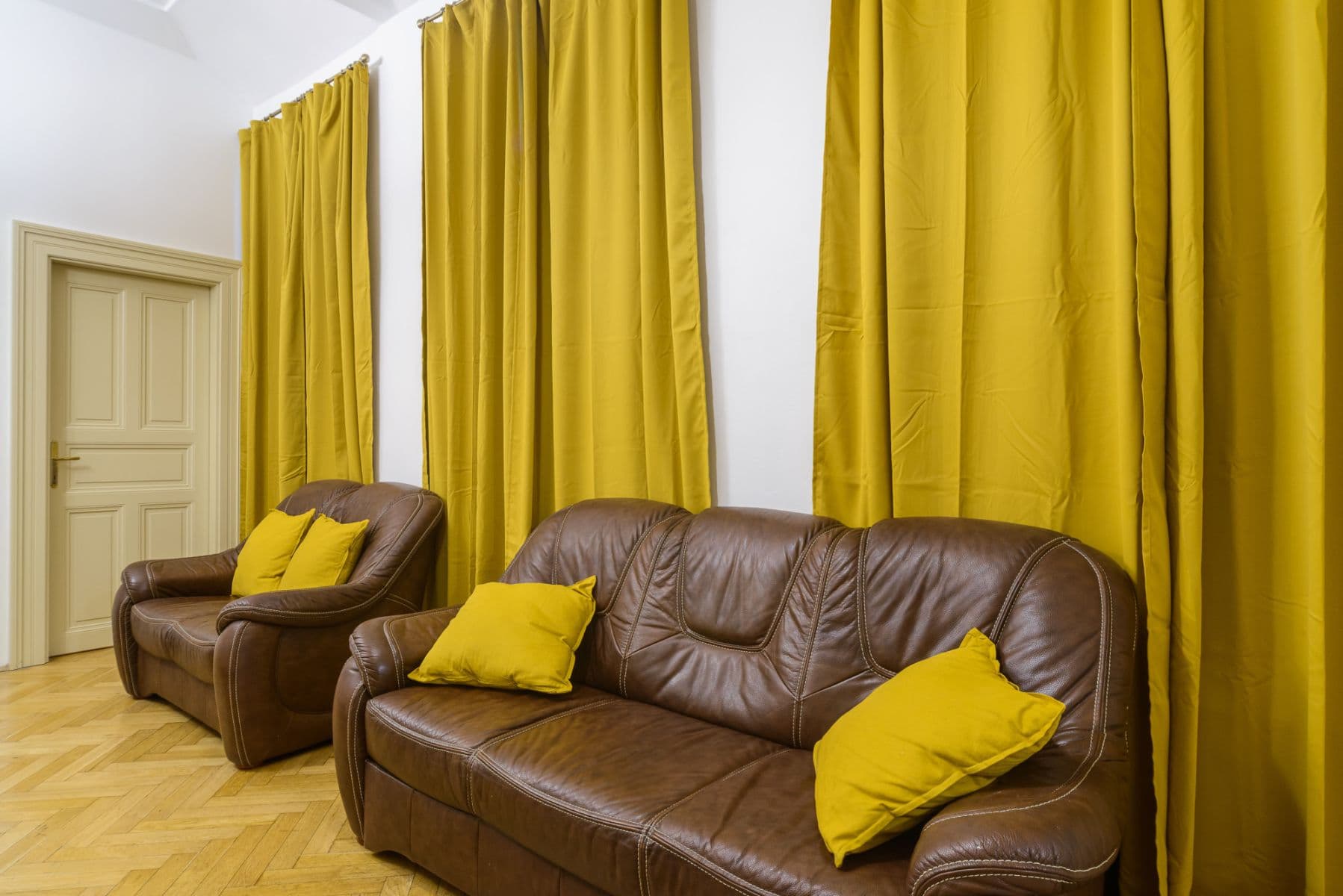 Prenájom bytu 80 m², Soukenická, Praha, Praha Prenájom bytu 80 m², Soukenická, Praha, Praha