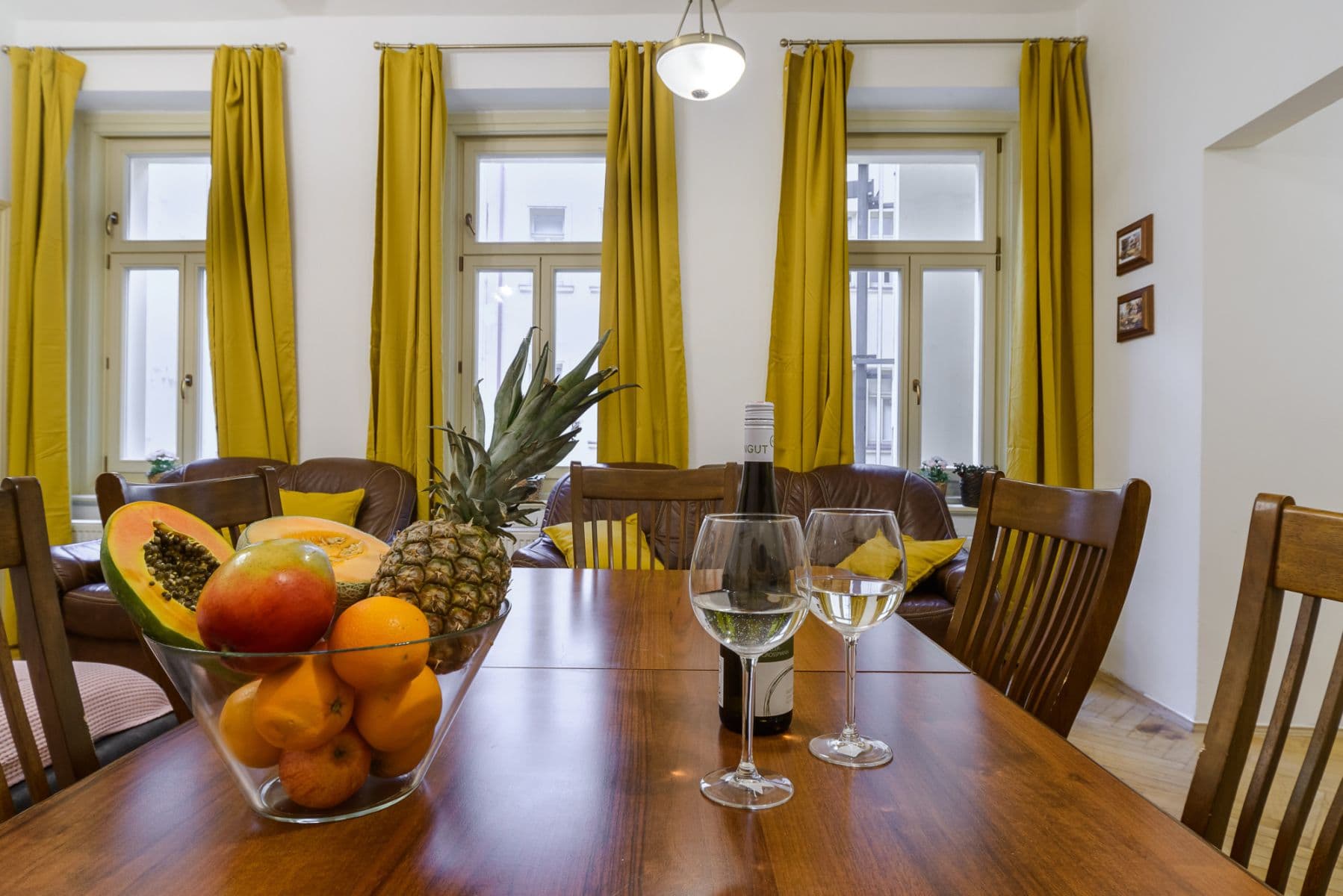 Prenájom bytu 80 m², Soukenická, Praha, Praha Prenájom bytu 80 m², Soukenická, Praha, Praha