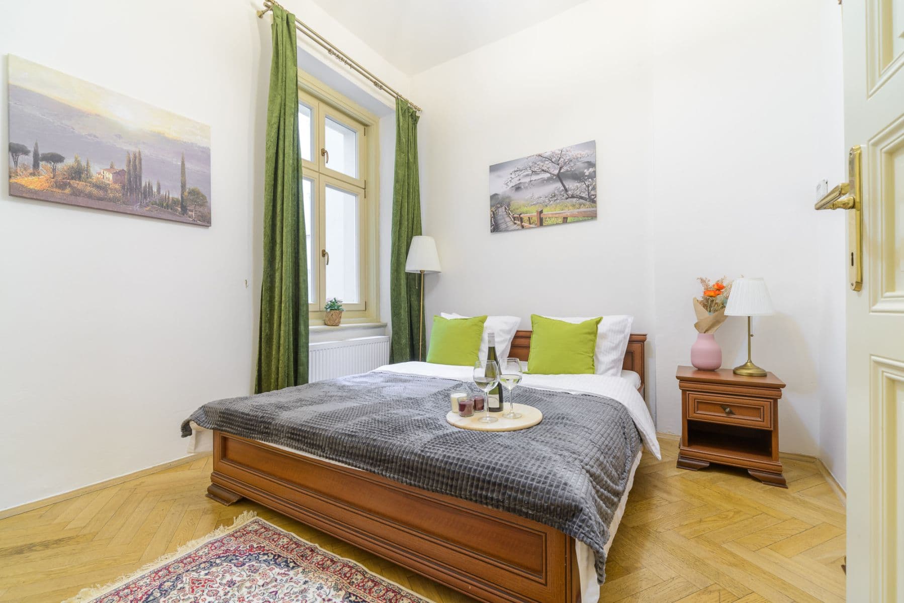 Prenájom bytu 80 m², Soukenická, Praha, Praha Prenájom bytu 80 m², Soukenická, Praha, Praha