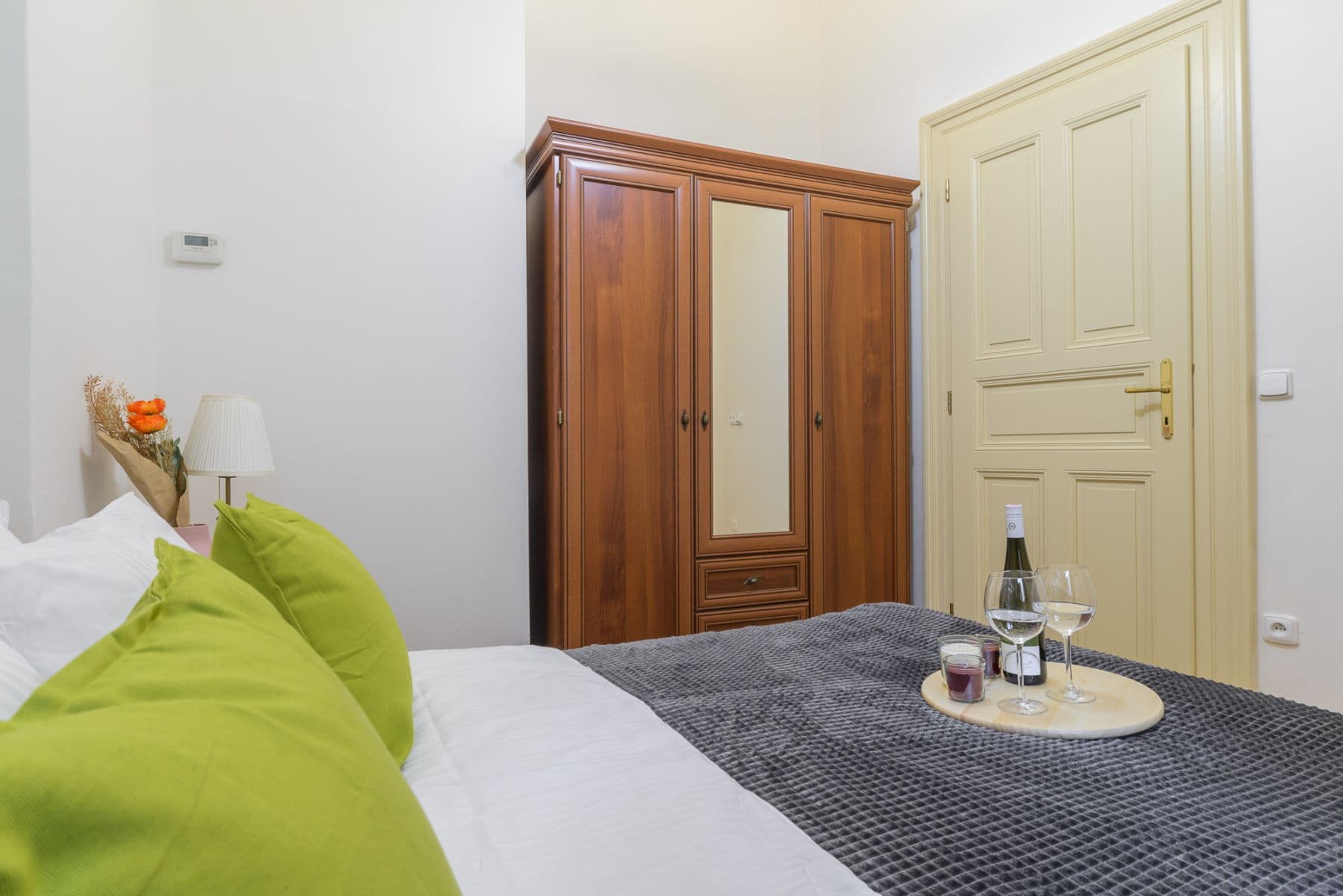 Prenájom bytu 80 m², Soukenická, Praha, Praha Prenájom bytu 80 m², Soukenická, Praha, Praha