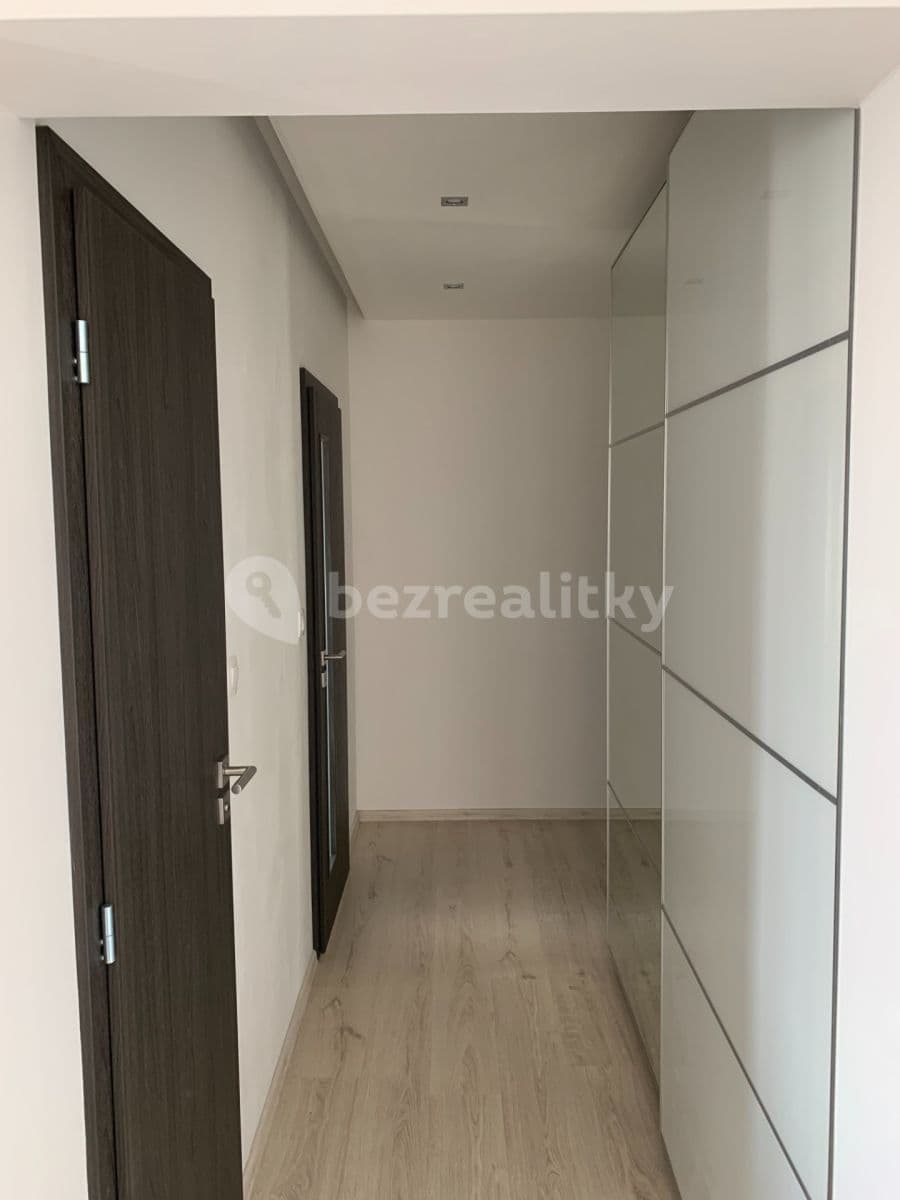 Prenájom bytu 2-izbový 42 m², Větrná, Ostrava, Moravskoslezský kraj Prenájom bytu 2-izbový 42 m², Větrná, Ostrava, Moravskoslezský kraj