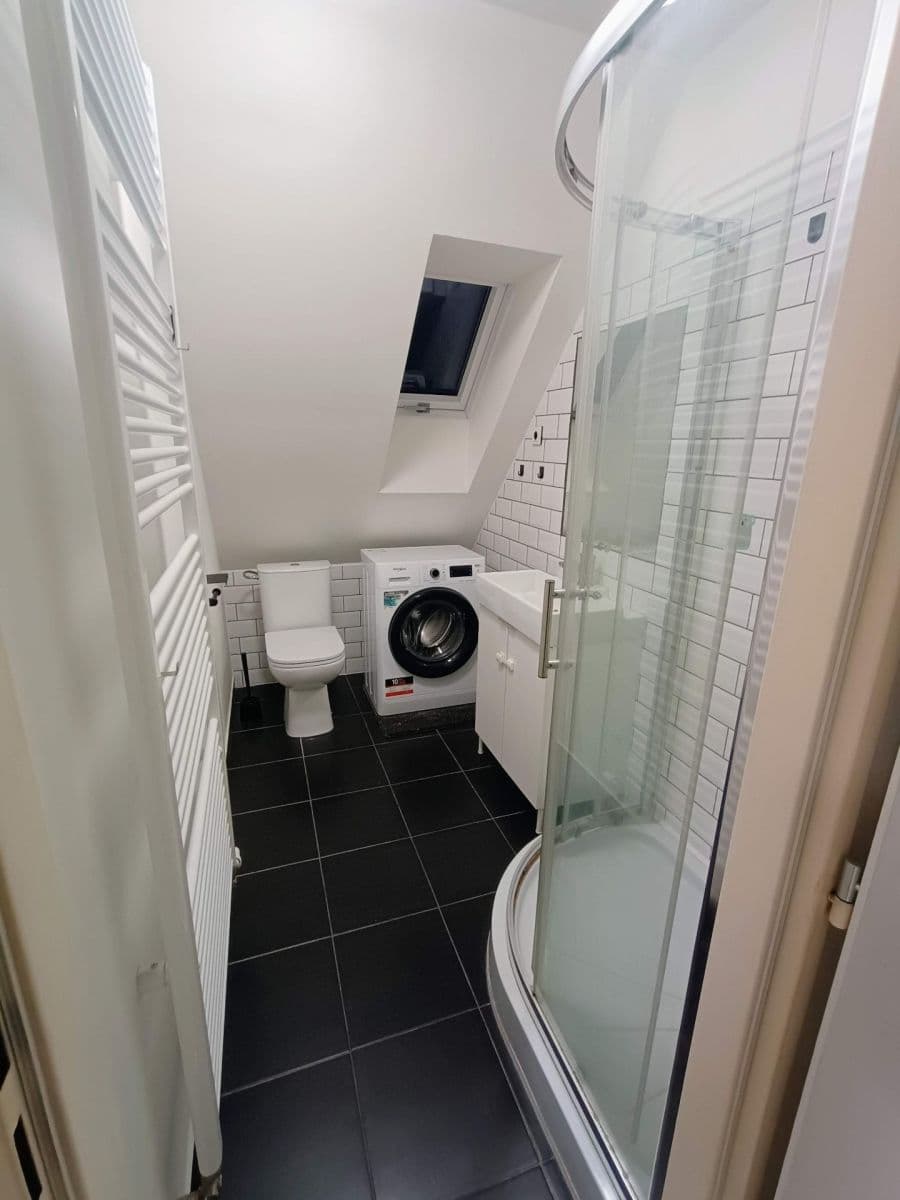 Prenájom domu 45 m², pozemek 480 m², Horusická, Praha, Praha Prenájom domu 45 m², pozemek 480 m², Horusická, Praha, Praha