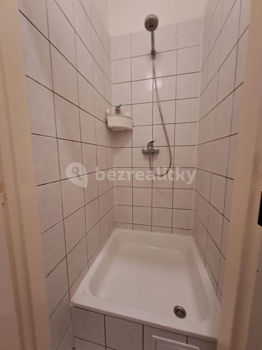 Prenájom bytu 1-izbový 25 m², Chlumova, Praha, Praha Prenájom bytu 1-izbový 25 m², Chlumova, Praha, Praha