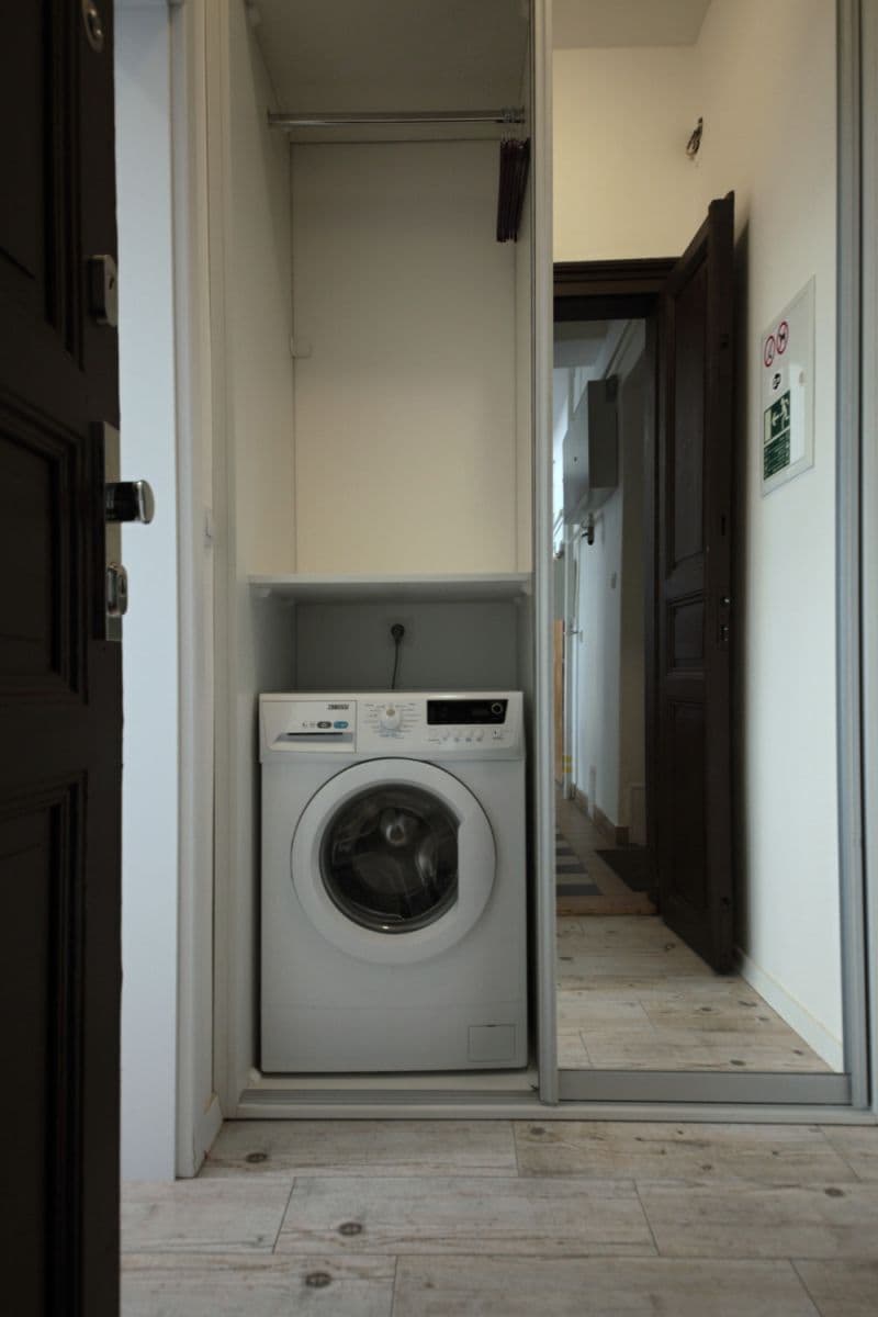 Prenájom bytu 45 m², Petřínská, Praha, Praha Prenájom bytu 45 m², Petřínská, Praha, Praha