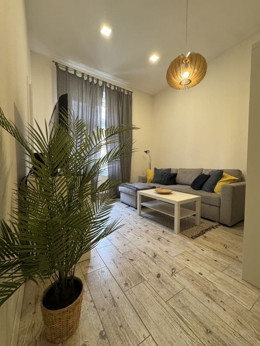 Prenájom bytu 45 m², Petřínská, Praha, Praha Prenájom bytu 45 m², Petřínská, Praha, Praha