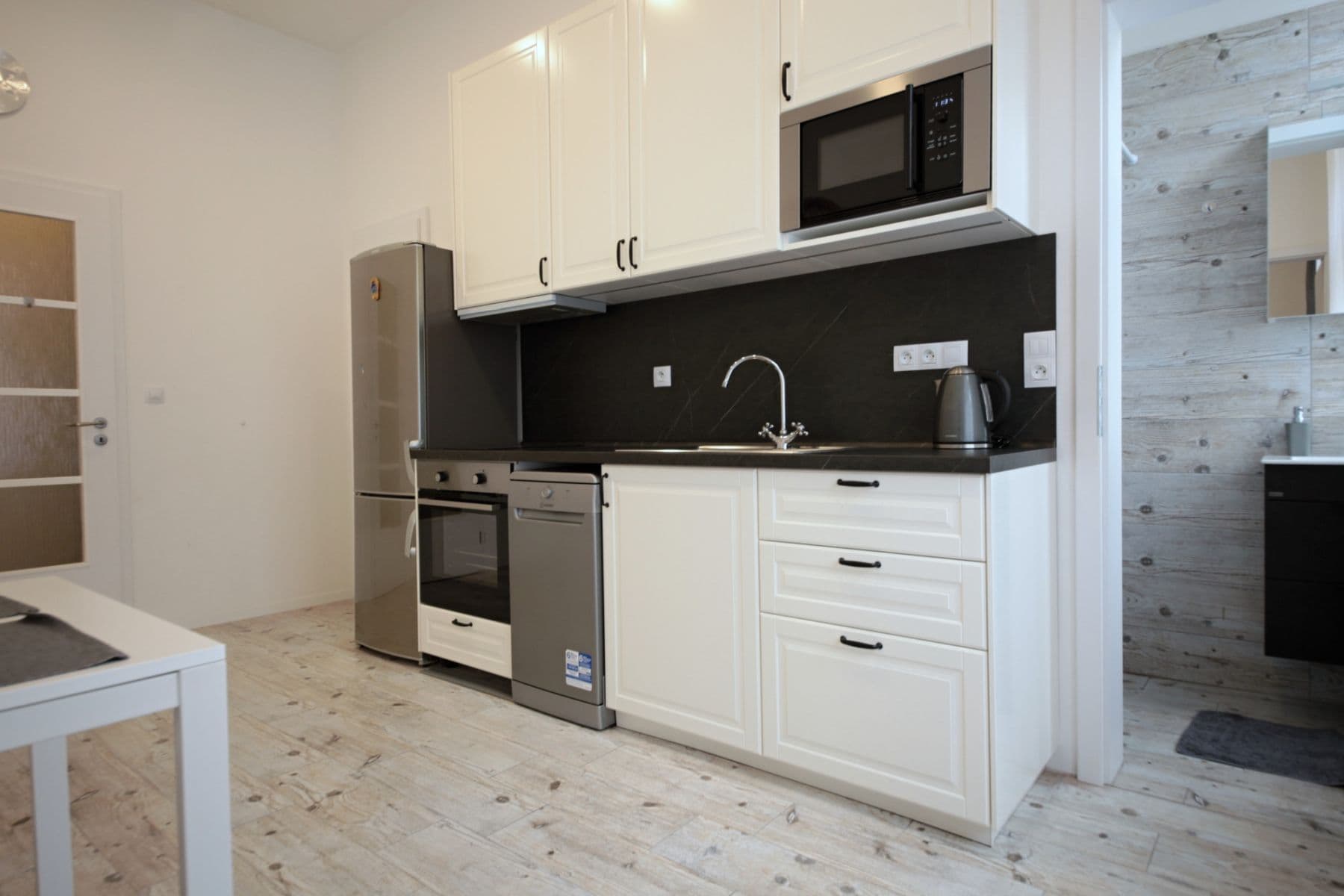 Prenájom bytu 45 m², Petřínská, Praha, Praha Prenájom bytu 45 m², Petřínská, Praha, Praha