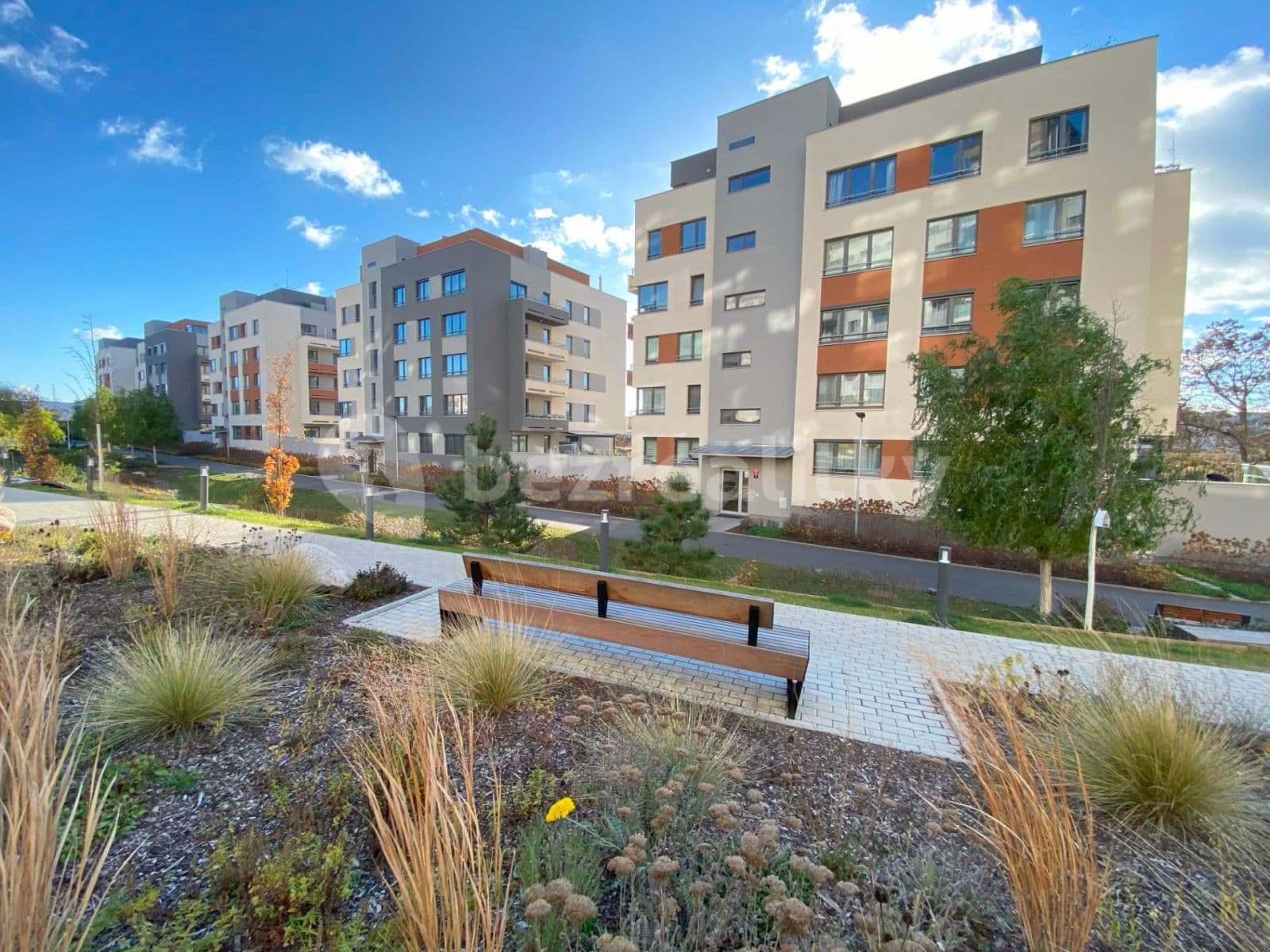 Prenájom garáže 15 m², Praha, Praha Prenájom garáže 15 m², Praha, Praha