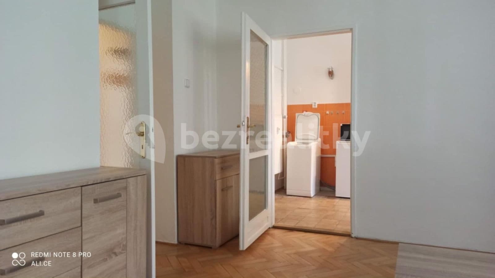 Prenájom bytu 1-izbový 40 m², Politických vězňů, Příbram, Středočeský kraj Prenájom bytu 1-izbový 40 m², Politických vězňů, Příbram, Středočeský kraj