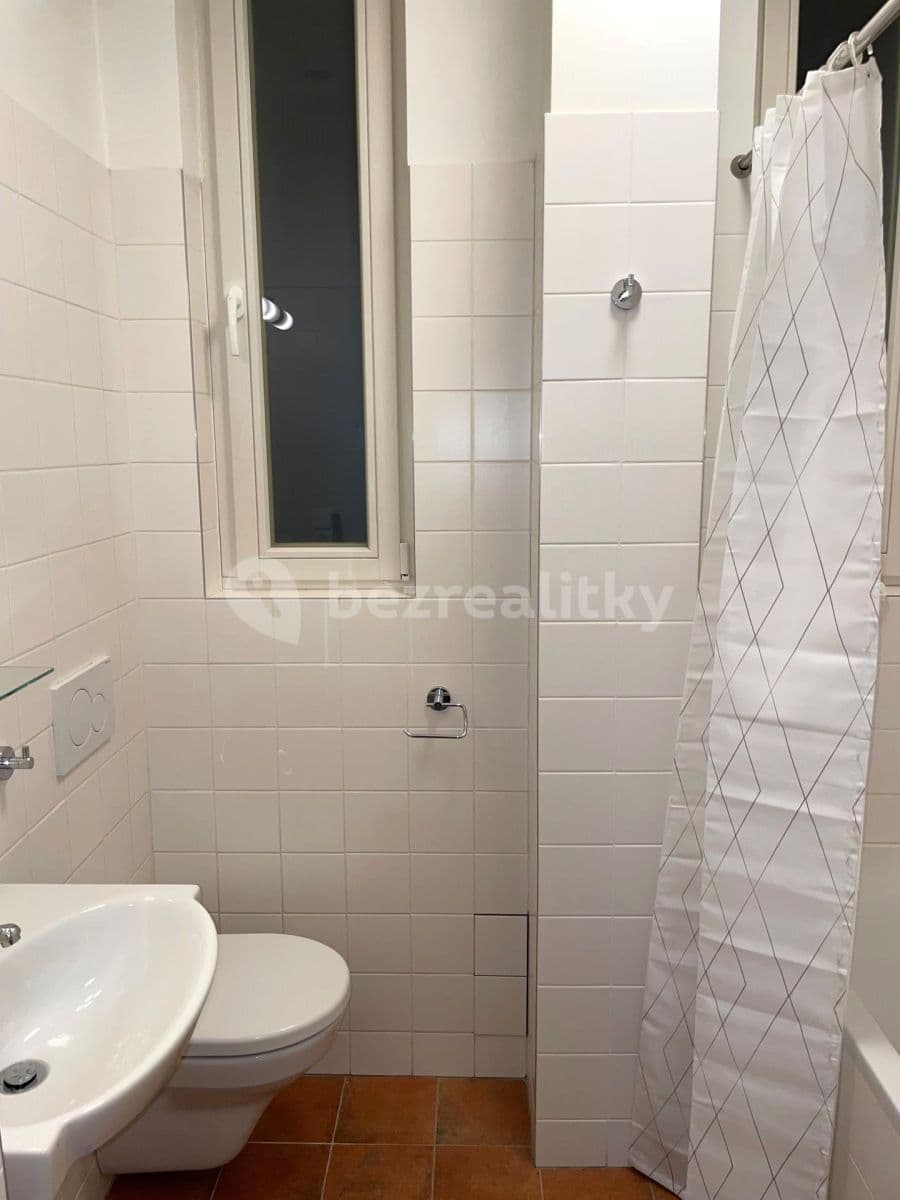 Prenájom bytu 2-izbový 44 m², Krkonošská, Praha, Praha Prenájom bytu 2-izbový 44 m², Krkonošská, Praha, Praha