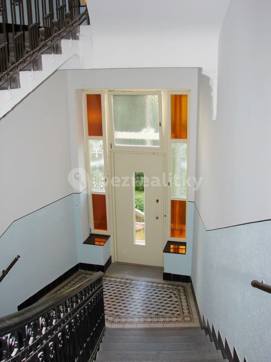 Prenájom bytu 2-izbový 44 m², Krkonošská, Praha, Praha Prenájom bytu 2-izbový 44 m², Krkonošská, Praha, Praha