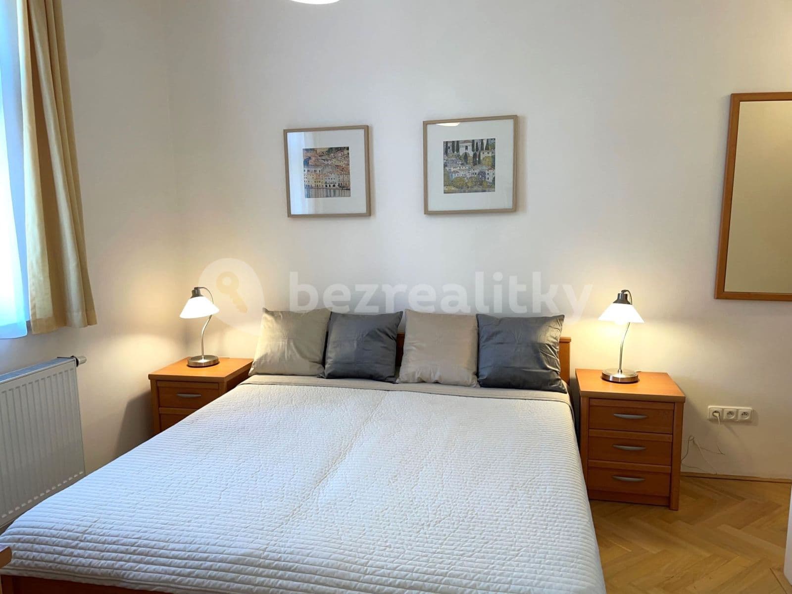 Prenájom bytu 2-izbový 44 m², Krkonošská, Praha, Praha Prenájom bytu 2-izbový 44 m², Krkonošská, Praha, Praha