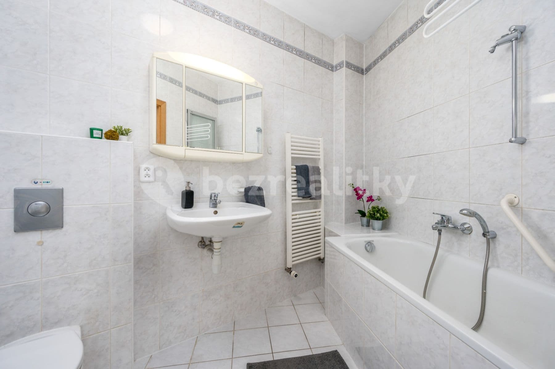 Prenájom bytu 2-izbový 62 m², Voskovcova, Praha, Praha Prenájom bytu 2-izbový 62 m², Voskovcova, Praha, Praha