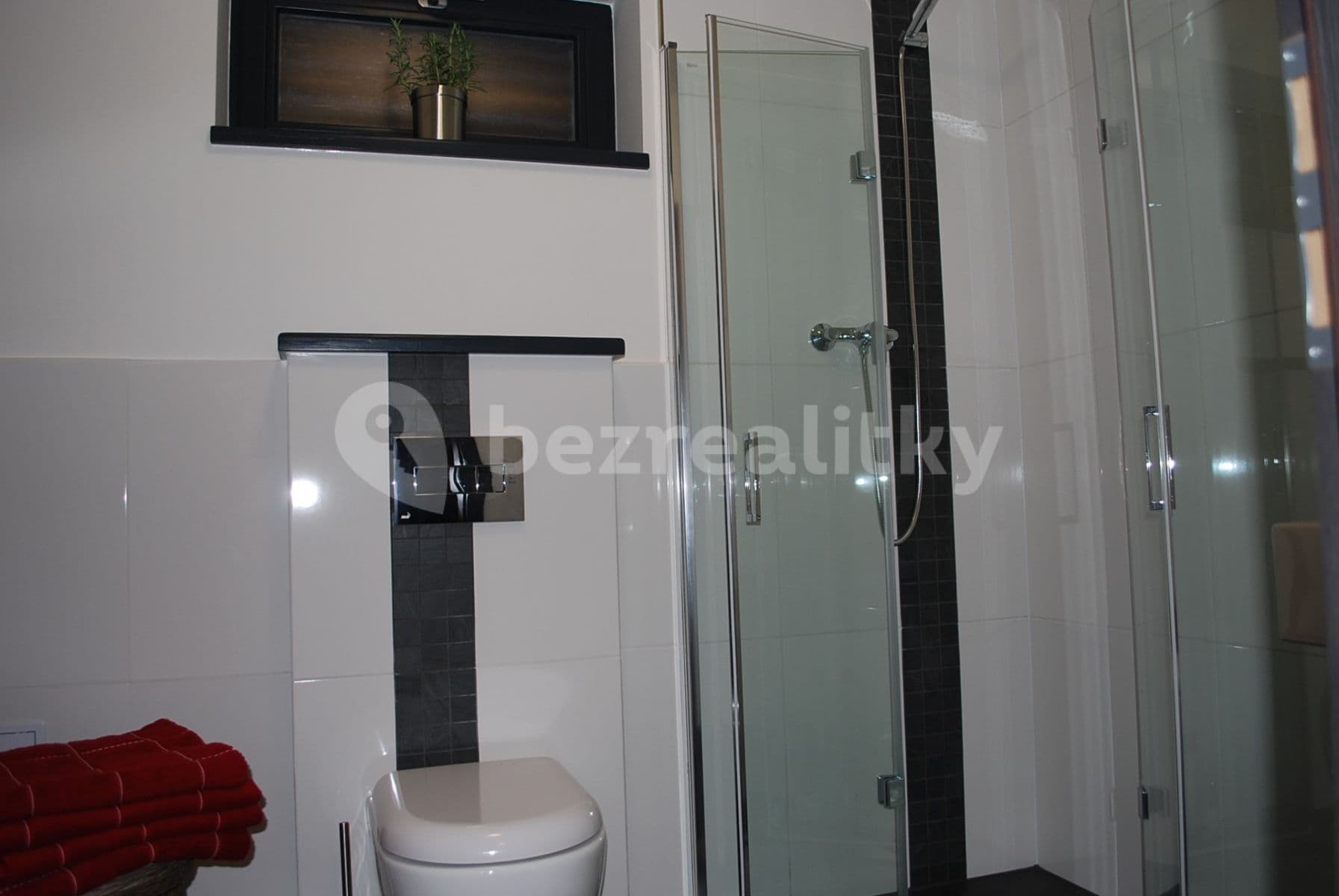 Prenájom domu 50 m², pozemok 500 m², Slámová, Kamenice, Středočeský kraj Prenájom domu 50 m², pozemok 500 m², Slámová, Kamenice, Středočeský kraj