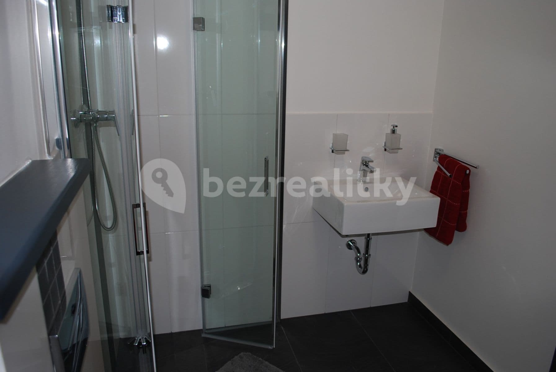 Prenájom domu 50 m², pozemok 500 m², Slámová, Kamenice, Středočeský kraj Prenájom domu 50 m², pozemok 500 m², Slámová, Kamenice, Středočeský kraj