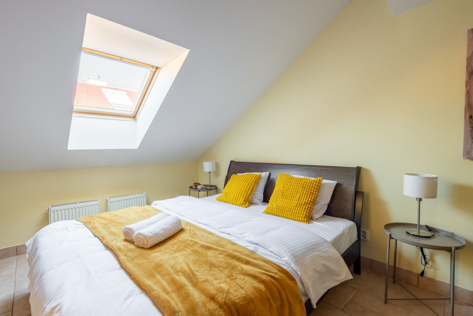 Prenájom bytu 80 m², Pštrossova, Praha, Praha Prenájom bytu 80 m², Pštrossova, Praha, Praha